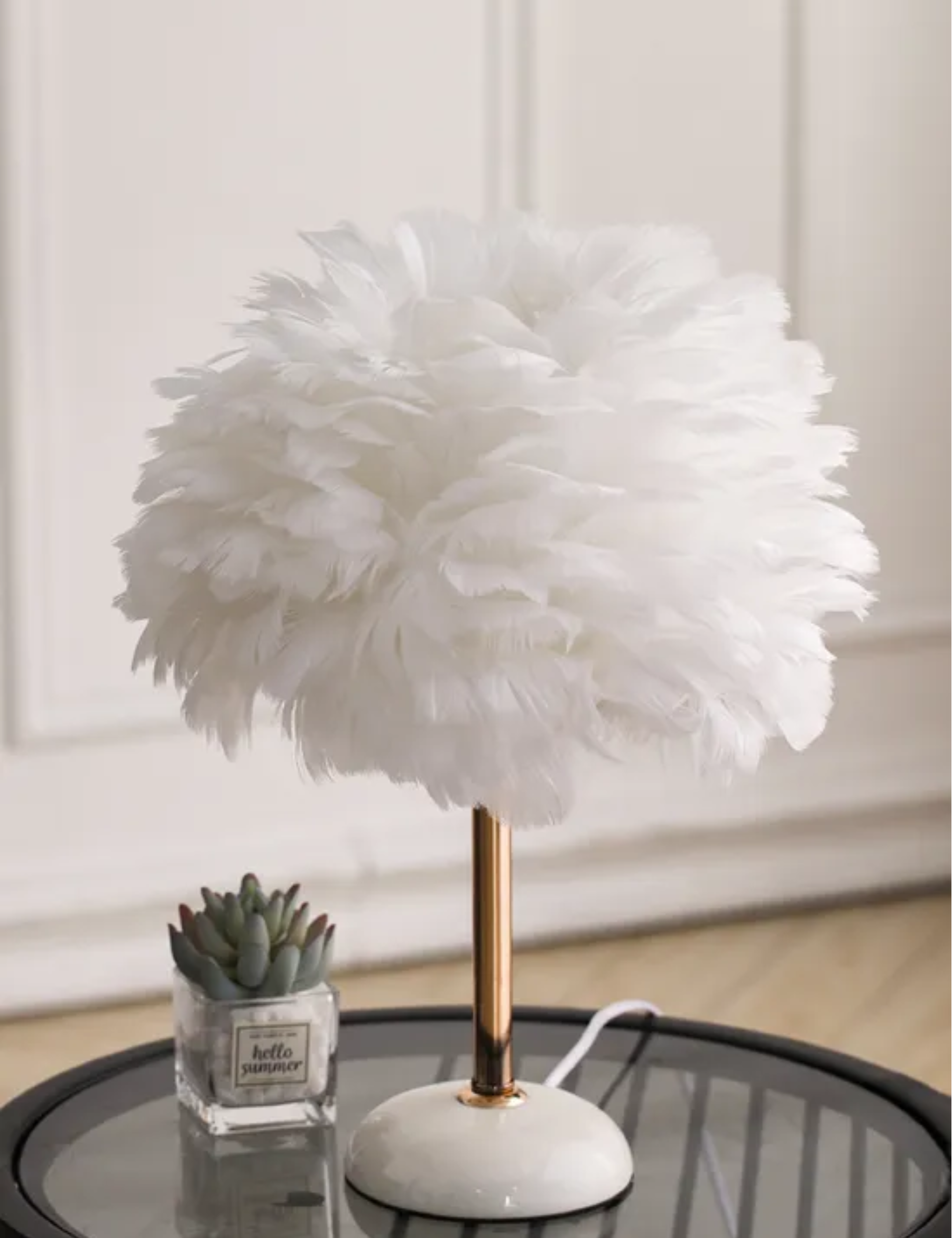 Dreamy Feather Lamp