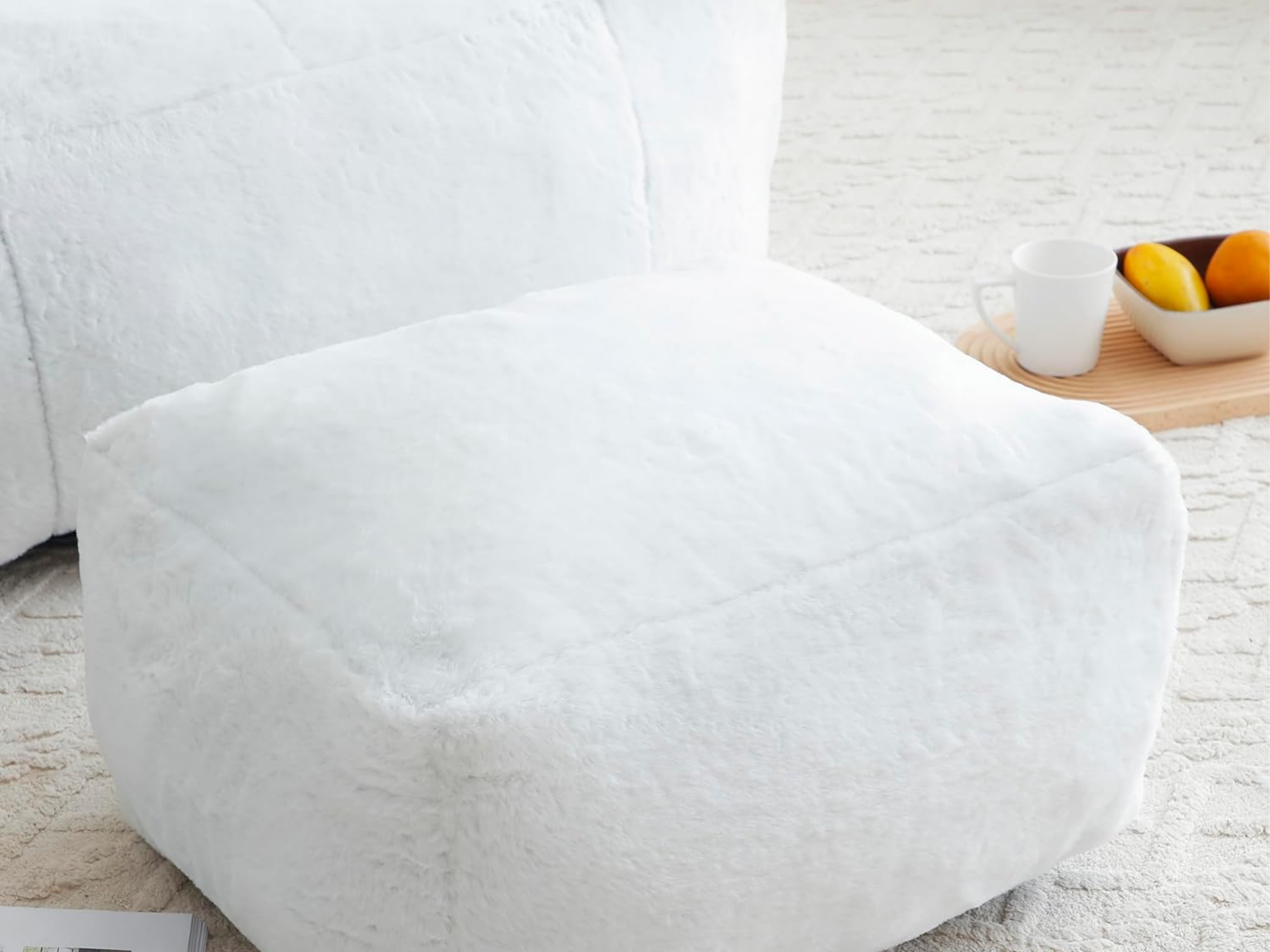 The Curve Pod Lounge